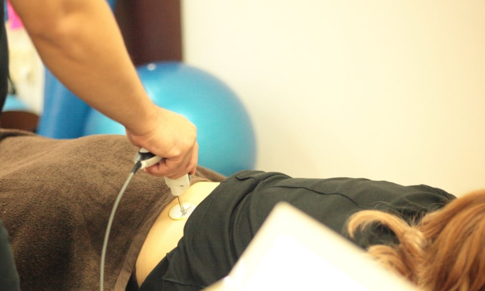 腰痛への電気治療